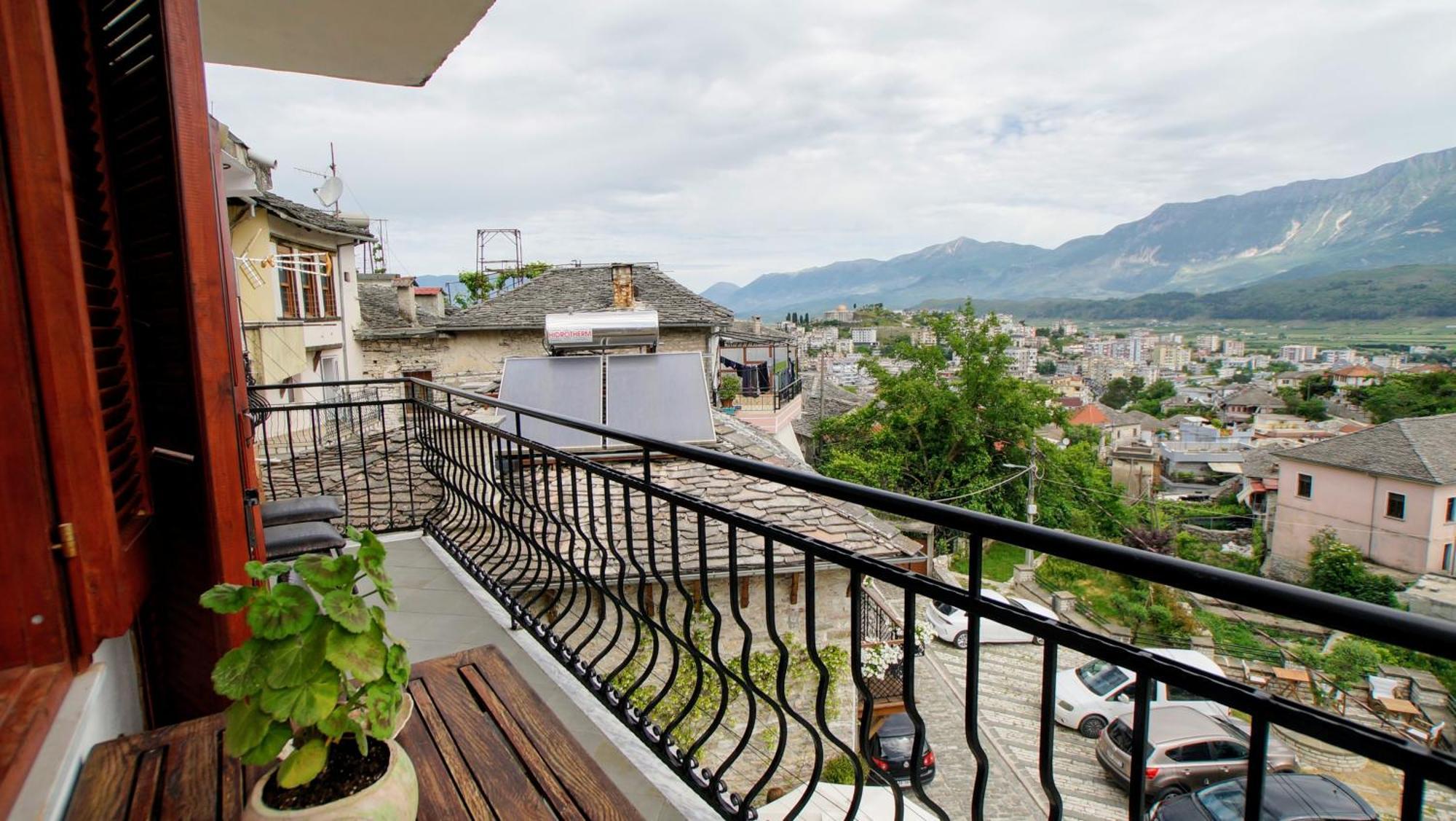 The Of Diplomacy Apartamento Gjirokastër